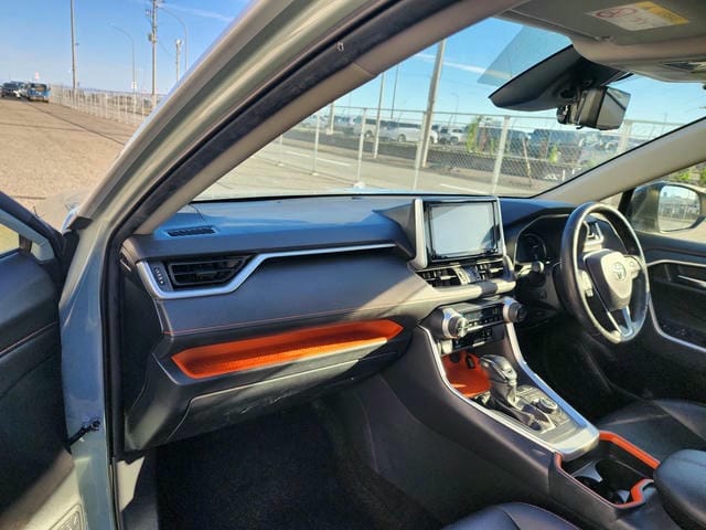 TOYOTA RAV4 ADVENTURE 4WD 2019/7 photo 9
