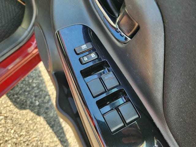 TOYOTA VITZ HYBRID F AMEI 2019/1 photo 18