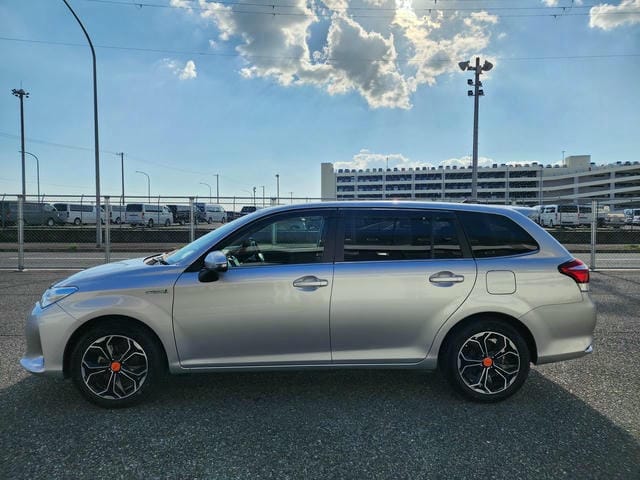 TOYOTA COROLLA FIELDER HYBRID G 2019/2 photo 6