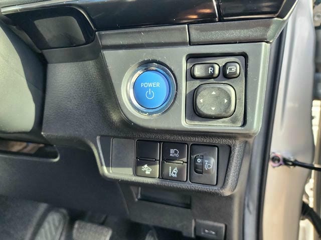 TOYOTA COROLLA FIELDER HYBRID G 2019/2 photo 22