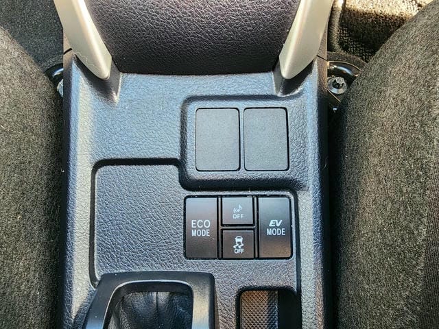 TOYOTA COROLLA FIELDER HYBRID G 2019/2 photo 25