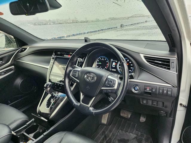 TOYOTA HARRIER PROGRESS 2019/3 photo 8