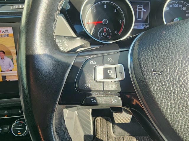 VOLKSWAGEN GOLF TOURAN TDI COMFORTLINE 2019/9 photo 23
