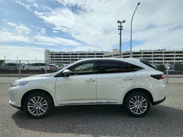 TOYOTA HARRIER PREMIUM 2019/8 photo 6