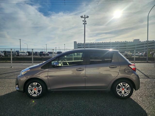 TOYOTA VITZ F WELCAB 2019/11 photo 6