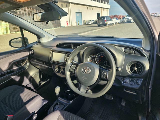 TOYOTA VITZ F WELCAB 2019/11 photo 8