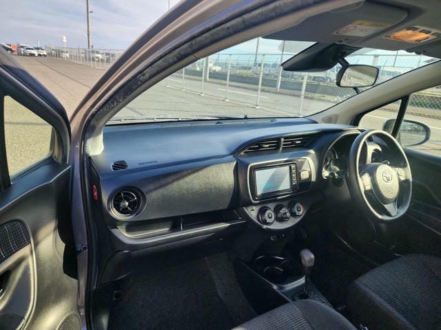 TOYOTA VITZ F WELCAB 2019/11 photo 9