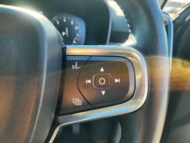 VOLVO XC40 T4 MOMENTUM 2019/12 photo 21