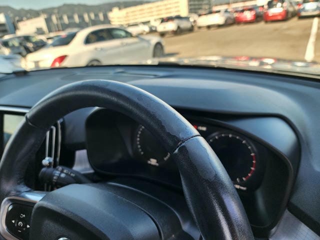 VOLVO XC40 T4 MOMENTUM 2019/12 photo 37