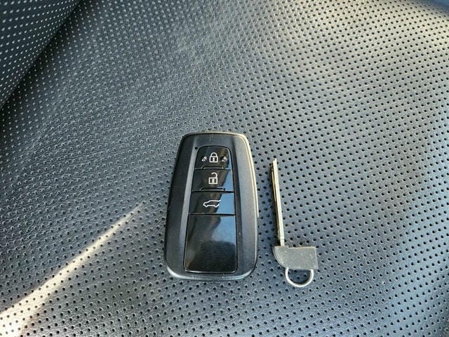 TOYOTA LAND CRUISER PRADO TX L PACKAGE 2019/9 photo 20