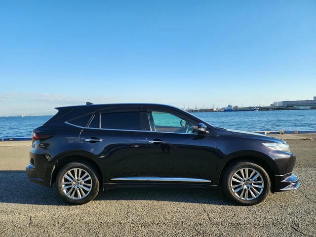 TOYOTA HARRIER PREMIUM 2019/2 photo 2