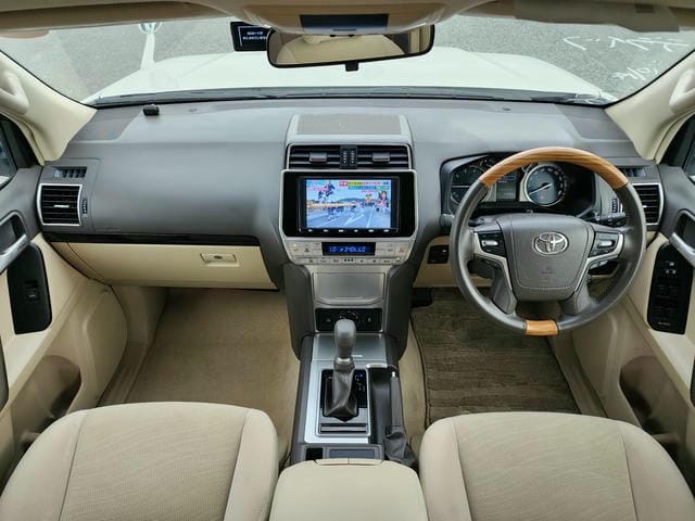 TOYOTA LAND CRUISER PRADO TX 4WD 2019/10 photo 9