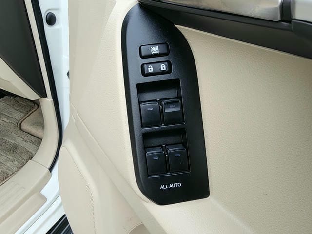 TOYOTA LAND CRUISER PRADO TX 4WD 2019/10 photo 18