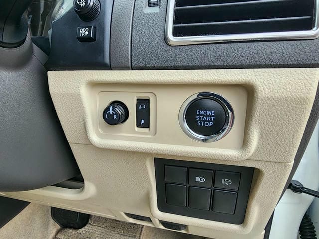 TOYOTA LAND CRUISER PRADO TX 4WD 2019/10 photo 20