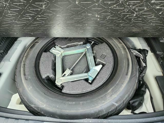 TOYOTA RAV4 ADVENTURE 4WD 2019/6 photo 15