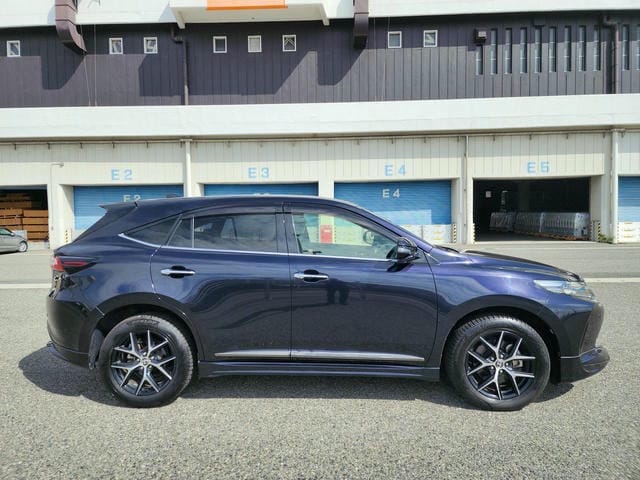 TOYOTA HARRIER PROGRESS STYLE BLUEISH 2019/3 photo 2