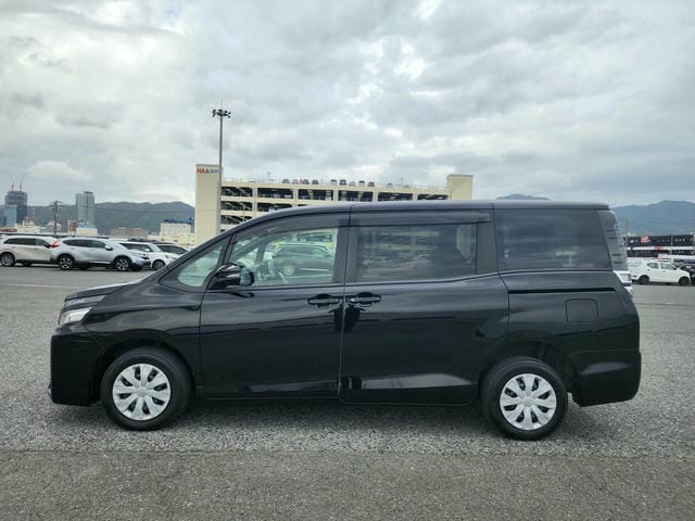 TOYOTA VOXY X 2019/12 photo 6