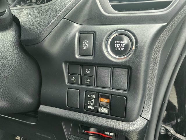 TOYOTA VOXY X 2019/12 photo 21