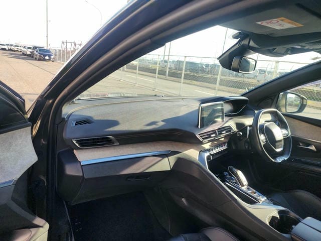 PEUGEOT 3008 GT BLUE HDI 2019/8 photo 9