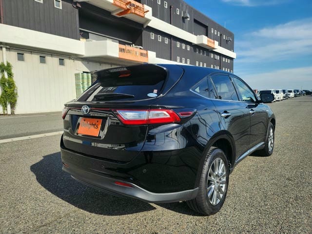 TOYOTA HARRIER PREMIUM 2019/5 photo 3