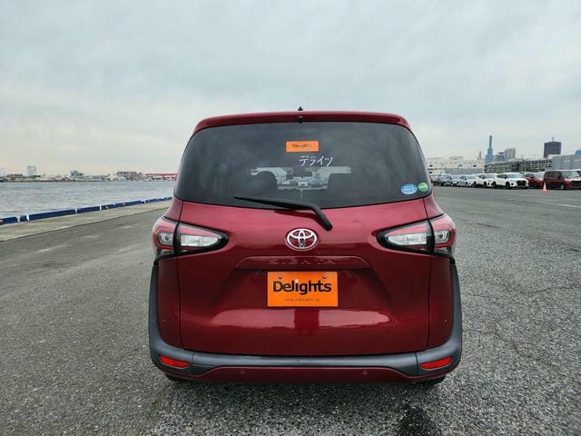 TOYOTA SIENTA G CUERO 2019/ photo 4
