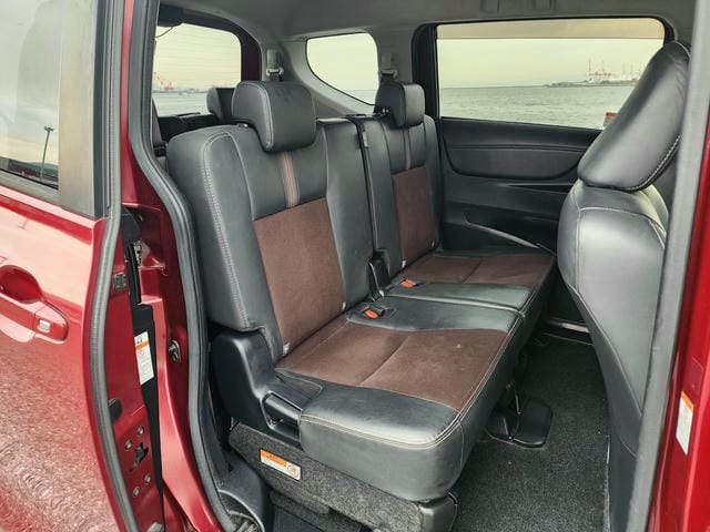 TOYOTA SIENTA G CUERO 2019/ photo 12
