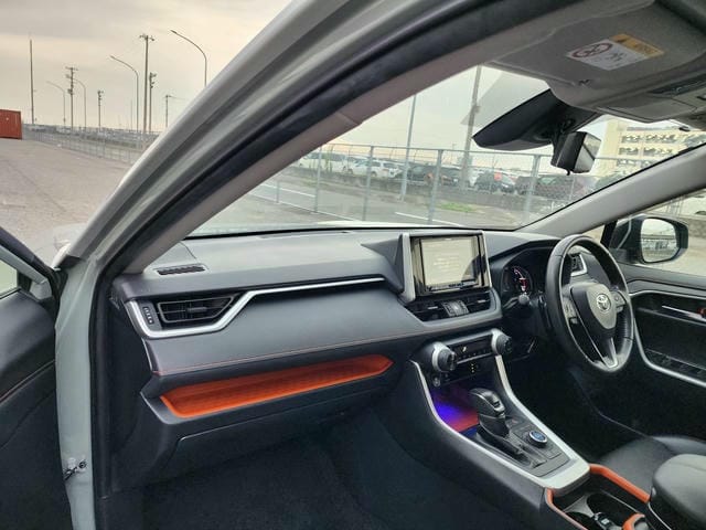 TOYOTA RAV4 ADVENTURE 4WD 2019/11 photo 9