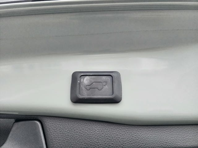 TOYOTA RAV4 ADVENTURE 4WD 2019/11 photo 16