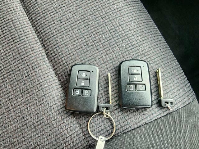 TOYOTA SIENTA HYBRID G 2019/1 photo 23