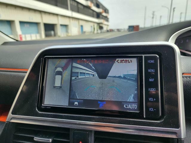 TOYOTA SIENTA G CUERO 2019/7 photo 24