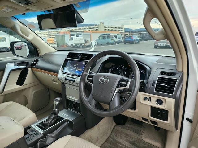 TOYOTA LAND CRUISER PRADO TX L PACKAGE SUNROOF 2019/2 photo 8