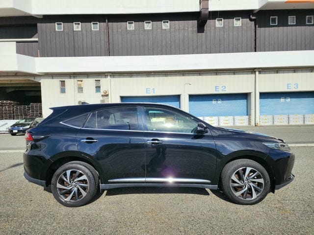 TOYOTA HARRIER PREMIUM 2019/2 photo 2