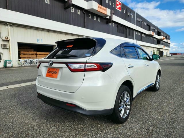 TOYOTA HARRIER PREMIUM 2019/2 photo 3