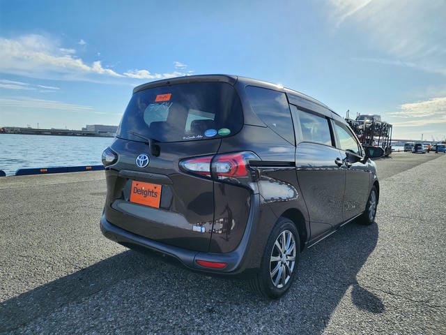 TOYOTA SIENTA HYBRID G CUERO 2019/1 photo 3