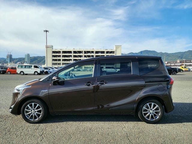TOYOTA SIENTA HYBRID G CUERO 2019/1 photo 6