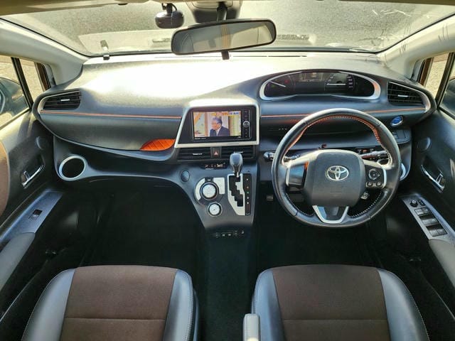 TOYOTA SIENTA HYBRID G CUERO 2019/1 photo 10