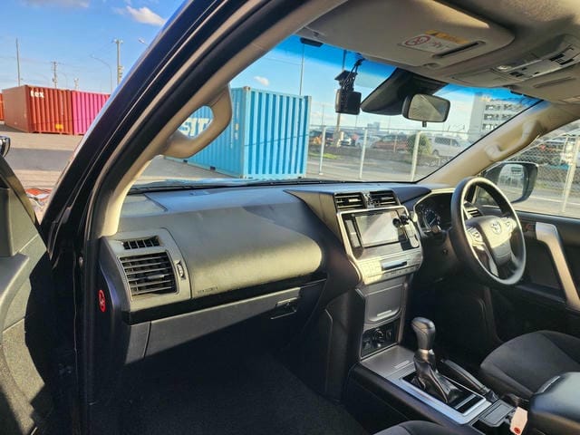 TOYOTA LAND CRUISER PRADO TX SUNROOF 4WD  2019/6 photo 9