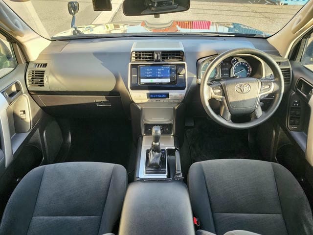 TOYOTA LAND CRUISER PRADO TX SUNROOF 4WD  2019/6 photo 10