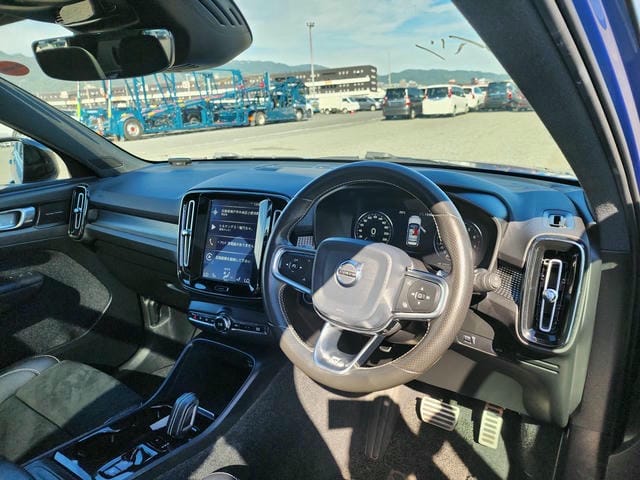 VOLVO XC40 T5 AWD R-DESIGN SUNROOF 2019/6 photo 8